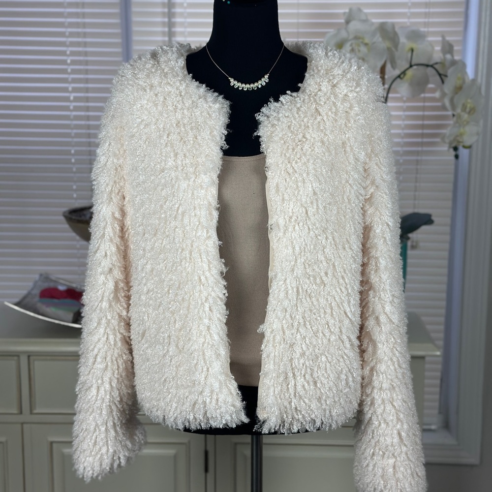 Elegant Cream Textured Women's Jacket